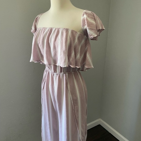 American Eagle Outfitters Pink and White Jumpsuit with Elegant Design - Picture 4 of 6